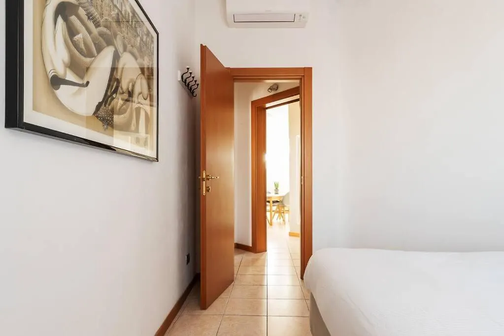 Bilocale Quartiere Della Moda Apartment Milan